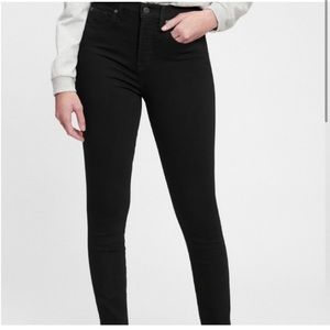 NWOT GAP 29S TRUE SKINNY MIDRISE